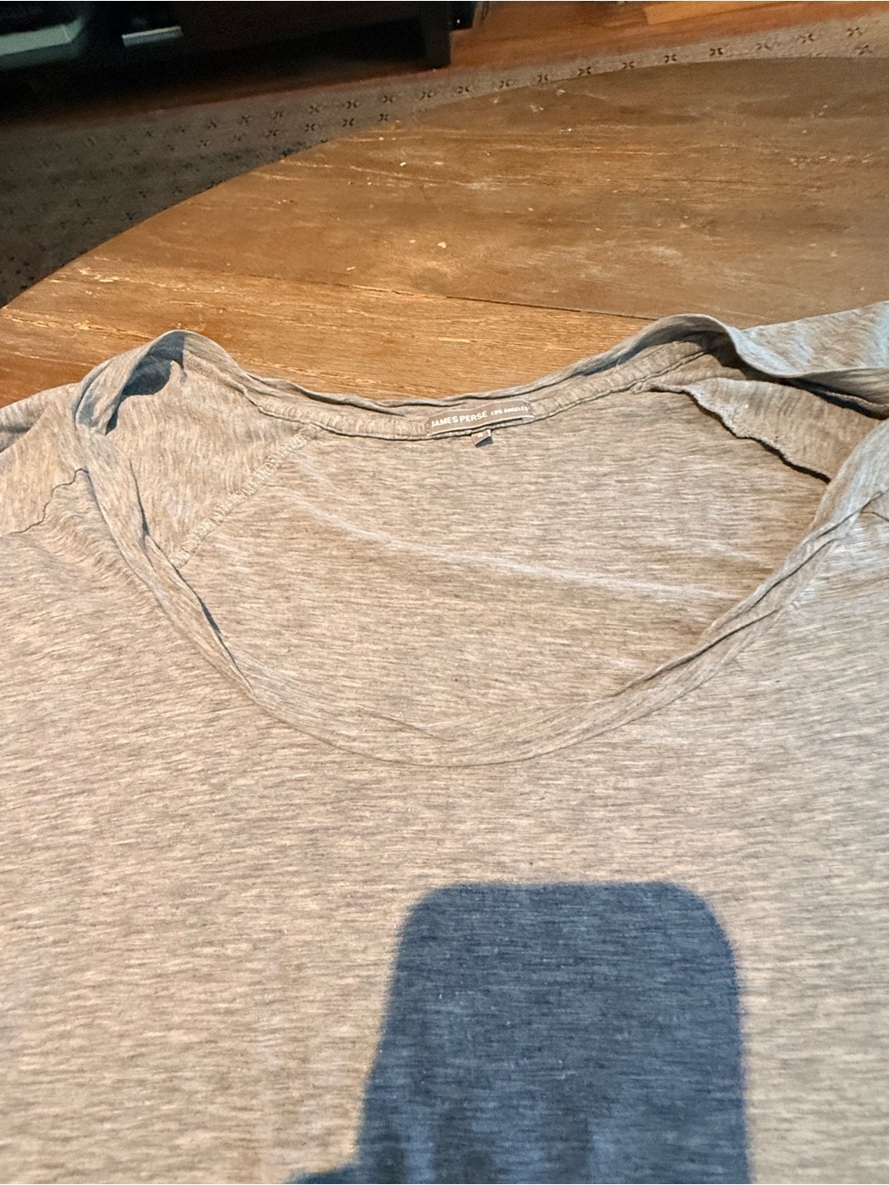 James PERSE size xl 4- Scoop Neck Top